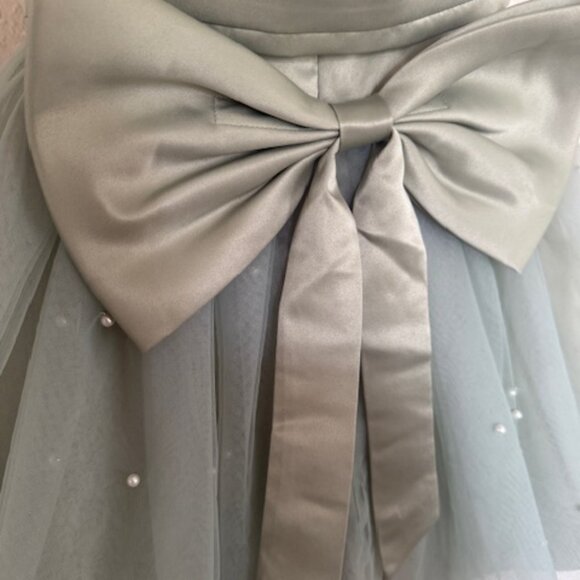 Sage green flower girl dress 4T with flower crown - Picture 4 of 10
